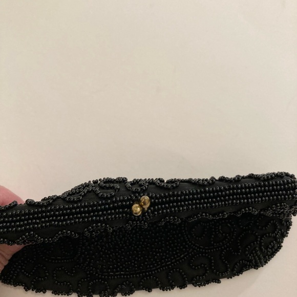 Vintage Walborg beaded clutch with kiss lock - Picture 3 of 8